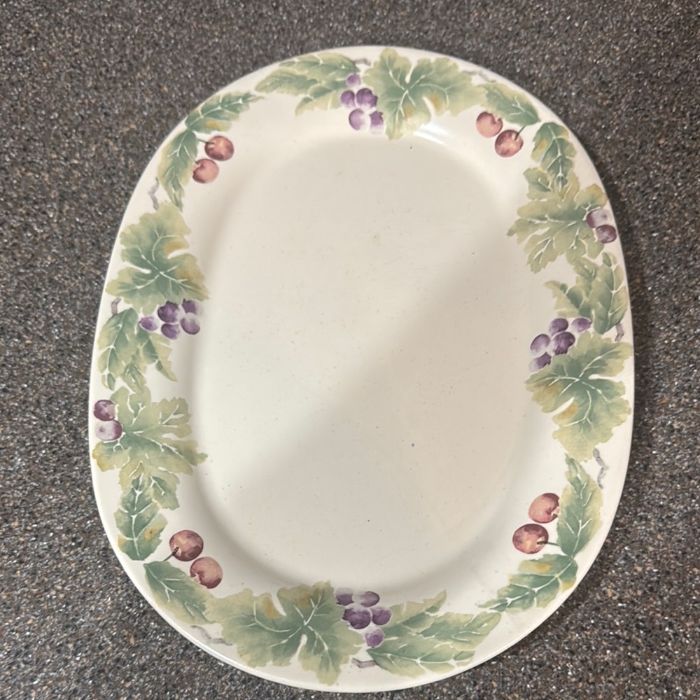 Pfaltzgraff Cream and Green Serveware Platter with Leaf Design
